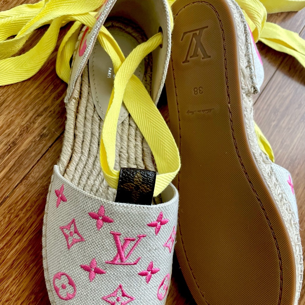 LOUIS VUITTON Embroidered Accent Espadrilles